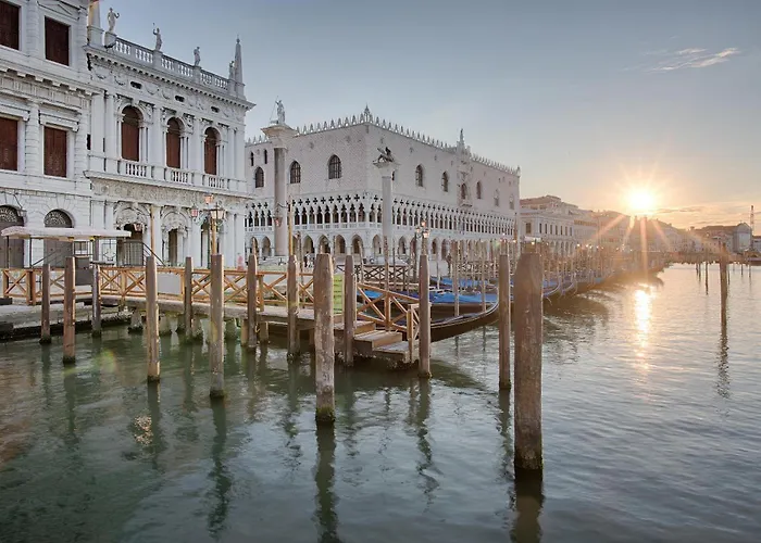 Nh Santa LuciaHotel Venise